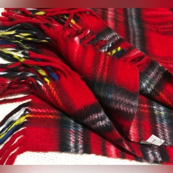 Acrylic Plaid Red Throw Blanket - Picture 4 of 8